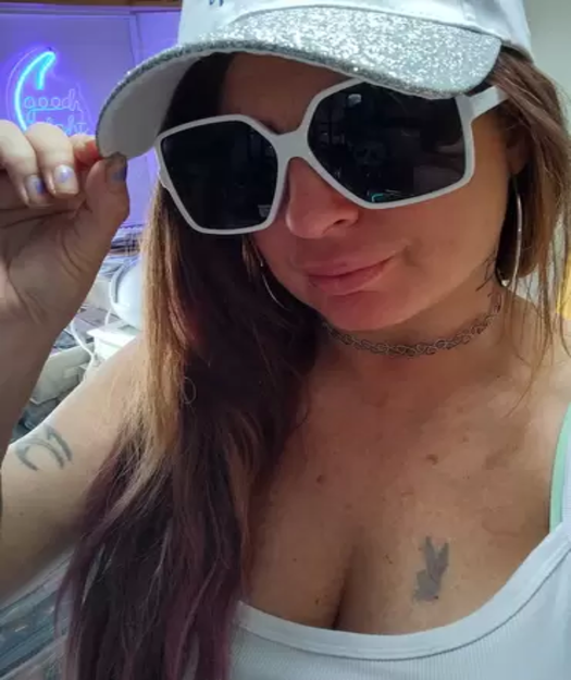 Oversized "Good Girl" Sunglasses